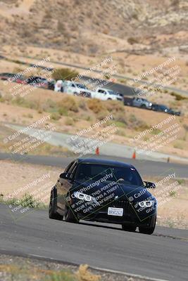 media/Oct-01-2022-Team Topak Racing (Sat) [[f860fb51be]]/2-Inter Low 2/session 2 turn 11/